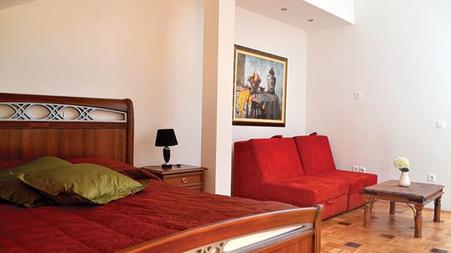 Hotel White House
