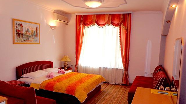 Hotel Tokin House