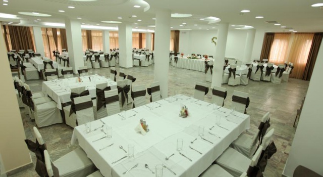 Hotel Kratis