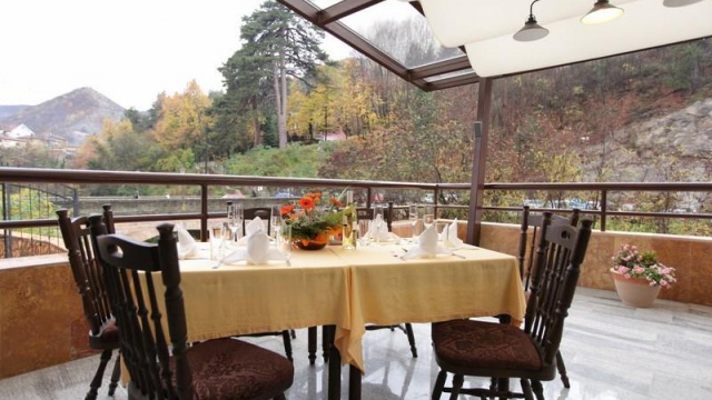 Hotel Kratis