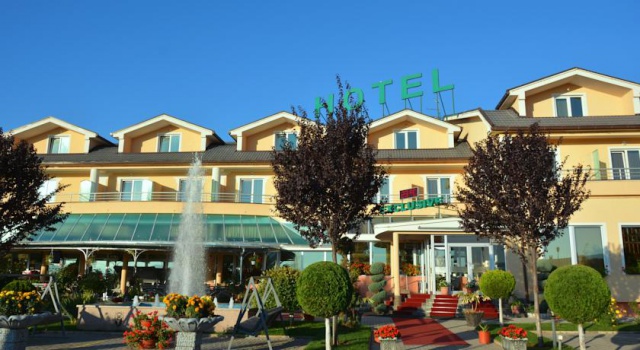 Exclusive Hotel