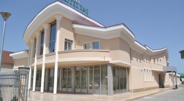 Hotel Emi