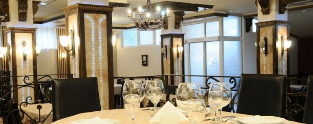 Royal Hotel 